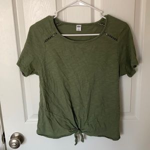 Green Old Navy shirt